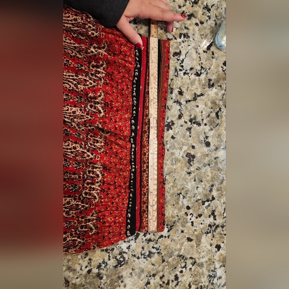 Bohemian Red and Black Skirt - Picture 11 of 11